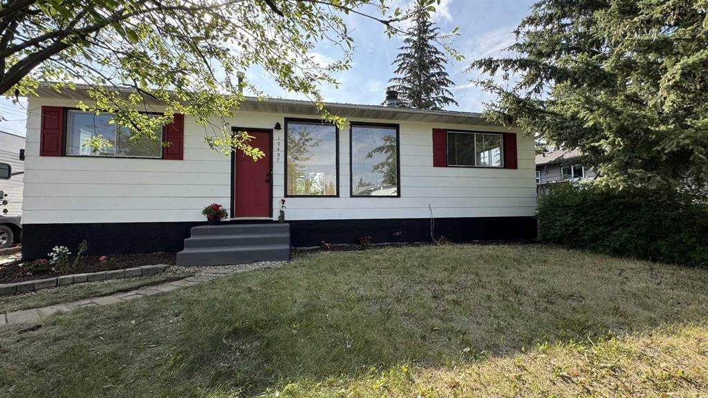 10407 103 Avenue - Photo 1