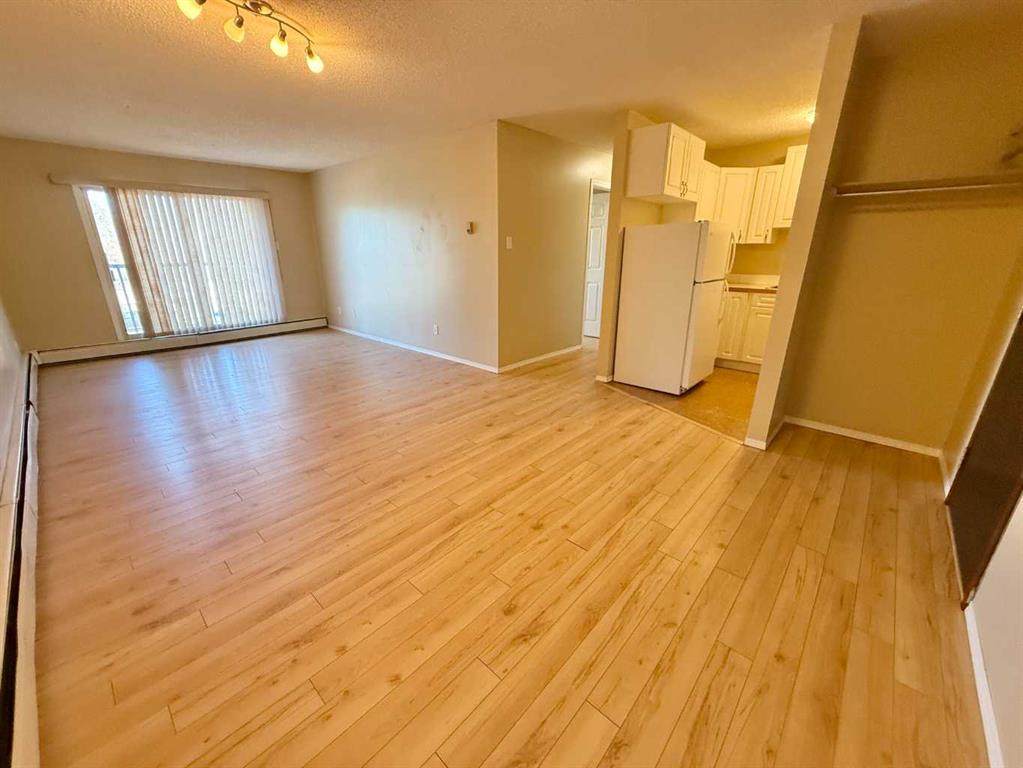 https://bt-photos.global.ssl.fastly.net/calgary/orig_boomver_1_A2283393-2.jpg