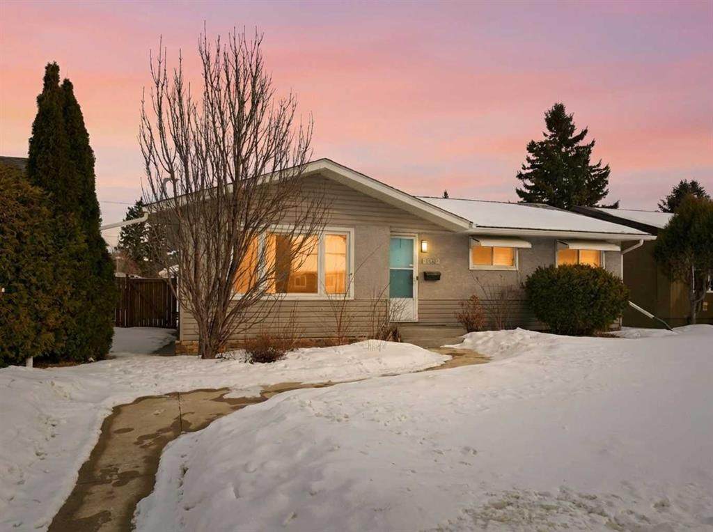 3325 43 Avenue - Photo 1