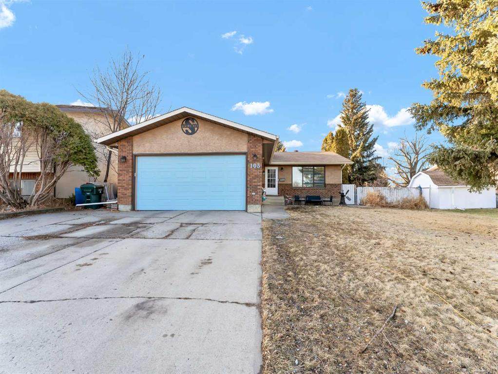 103 Ewart Crescent - Photo 1