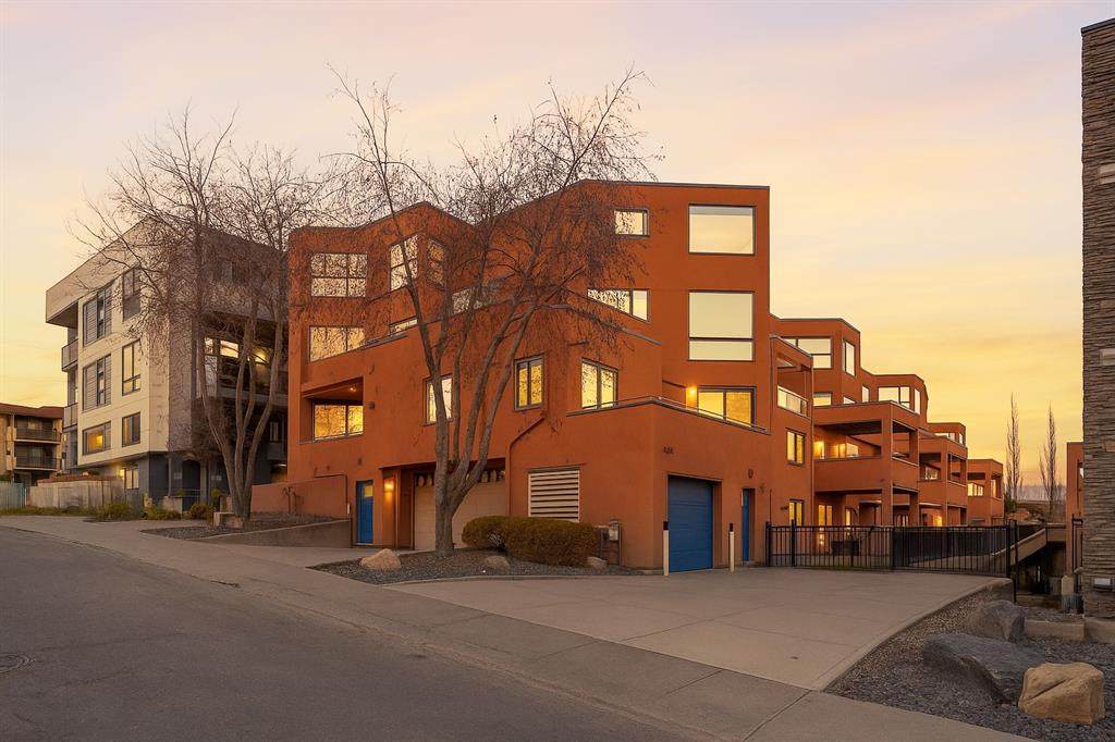 718 5 Street - Photo 1