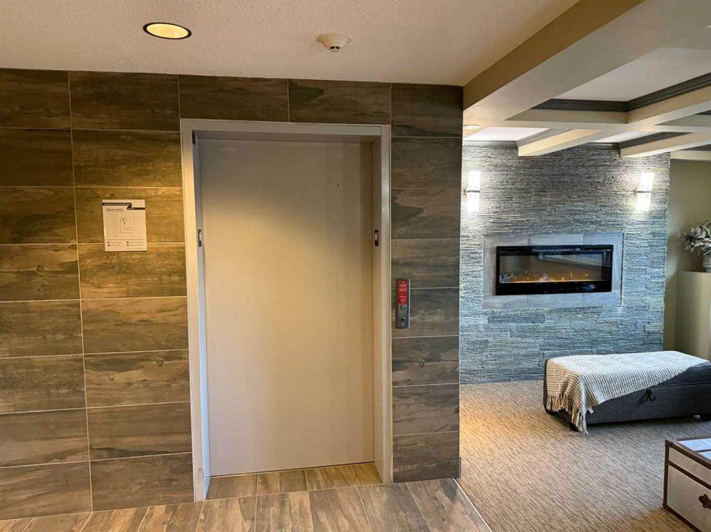 https://bt-photos.global.ssl.fastly.net/calgary/orig_boomver_1_A2284238-2.jpg