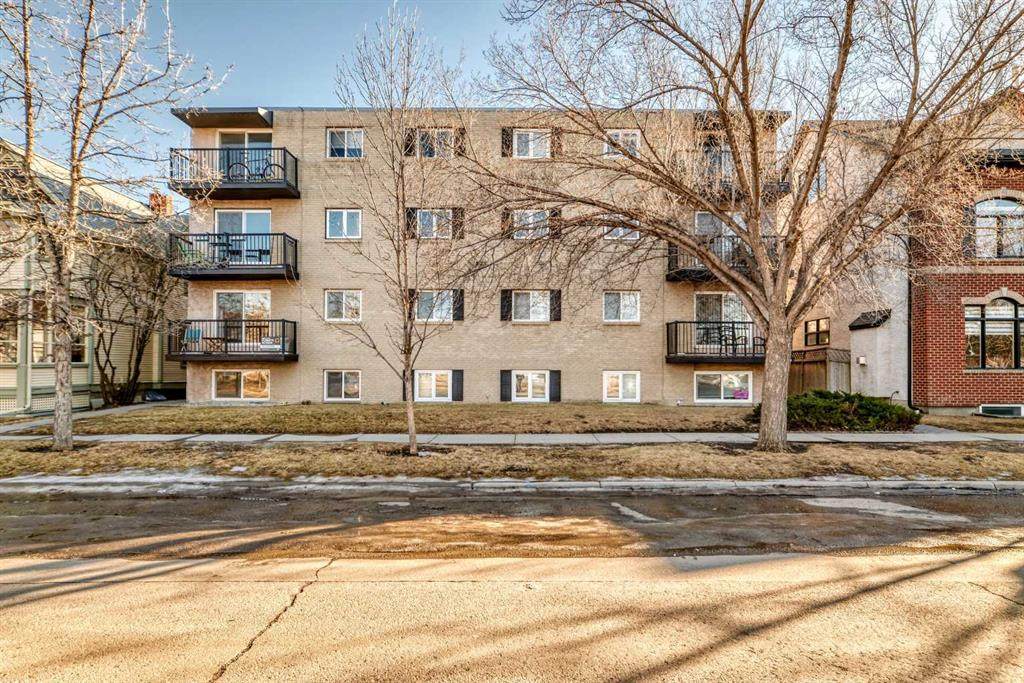 823 1 Avenue - Photo 1