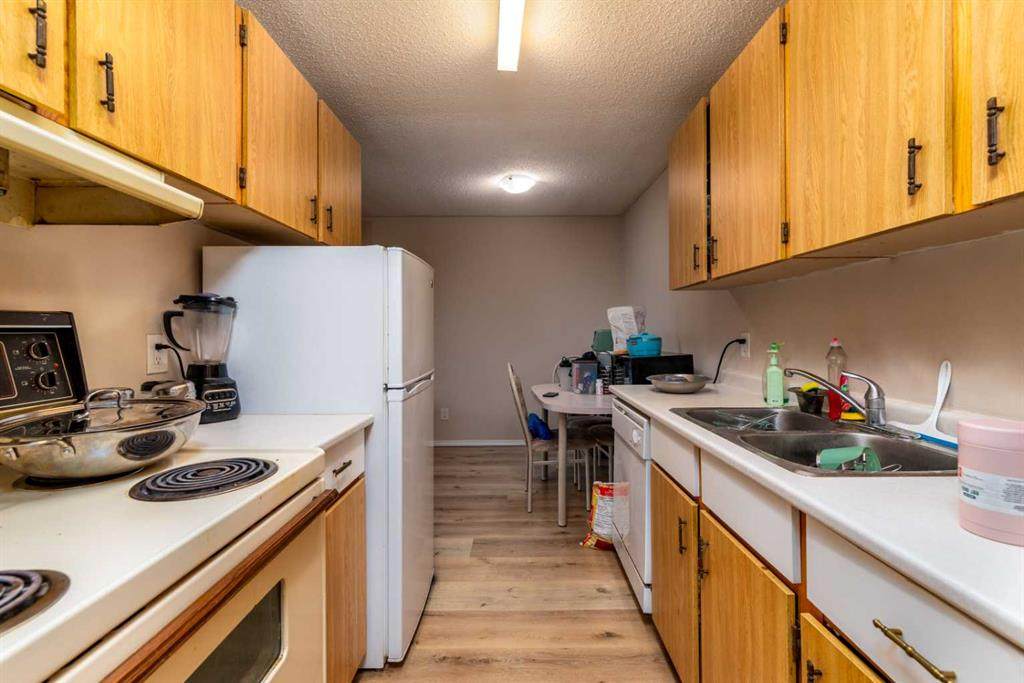 https://bt-photos.global.ssl.fastly.net/calgary/orig_boomver_1_A2284970-2.jpg