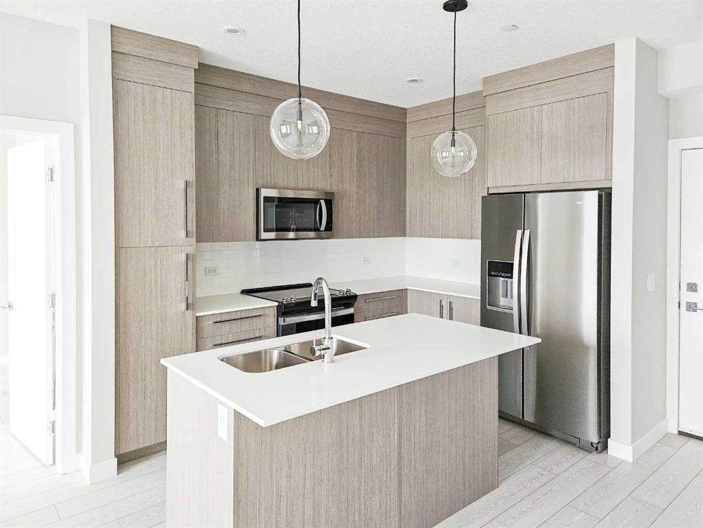 https://bt-photos.global.ssl.fastly.net/calgary/orig_boomver_1_A2285535-2.jpg