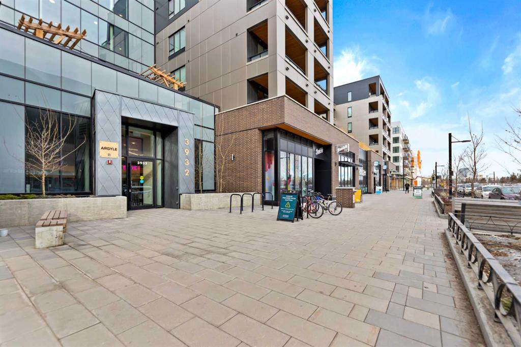 3932 University Avenue - Photo 1