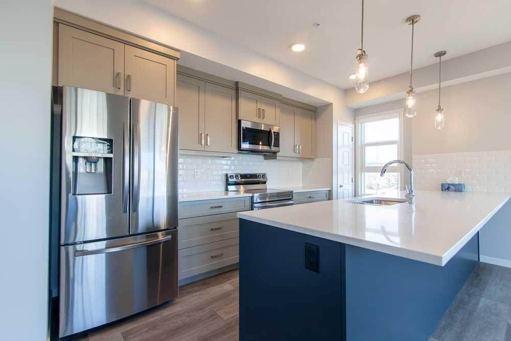 40 Carrington Plaza - Photo 1
