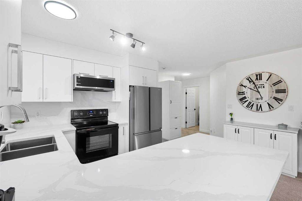 7451 Springbank Boulevard - Photo 1