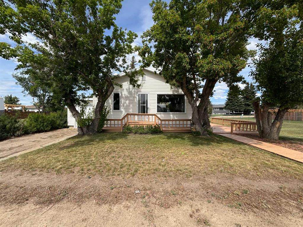 307 Centre Avenue - Photo 1