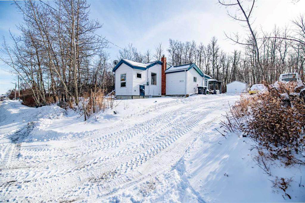 5111 47 Avenue - Photo 1