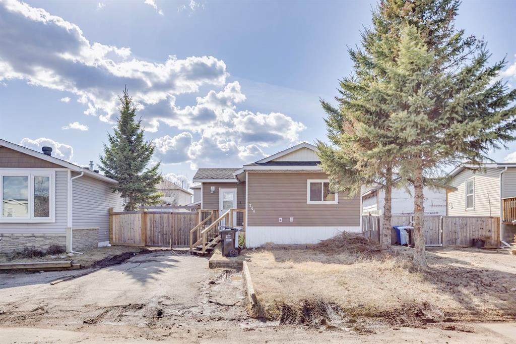 244 Cokerill Crescent - Photo 1