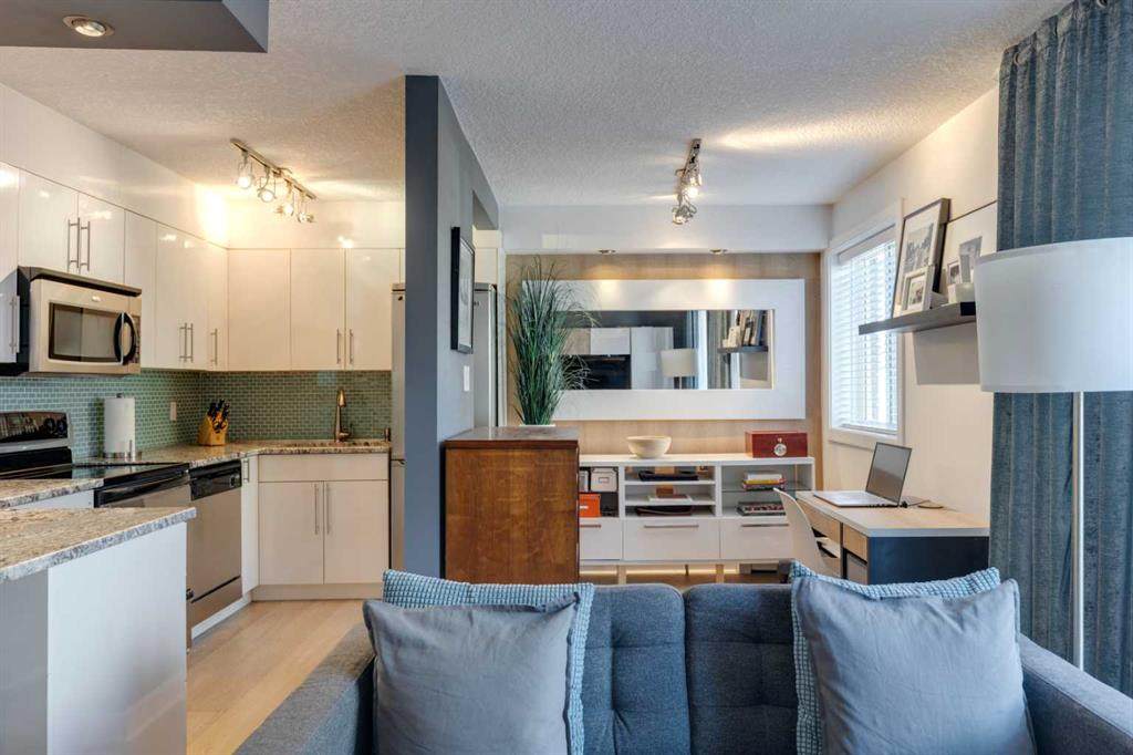 https://bt-photos.global.ssl.fastly.net/calgary/orig_boomver_1_A2286893-2.jpg
