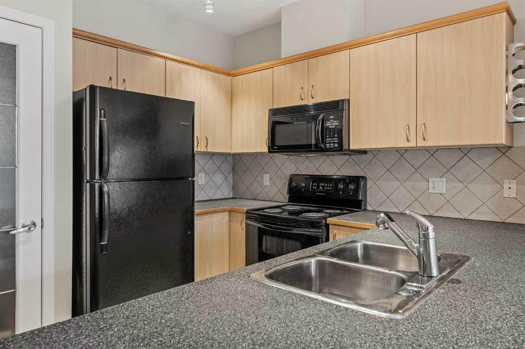 https://bt-photos.global.ssl.fastly.net/calgary/orig_boomver_1_A2287127-2.jpg