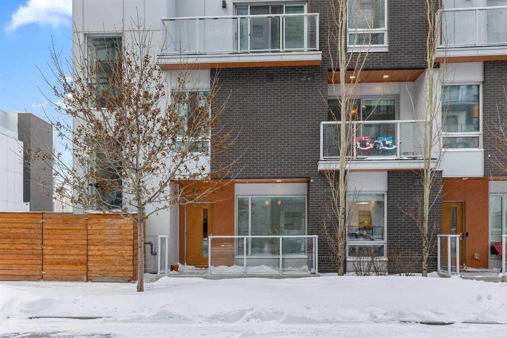 3125 39 Street - Photo 1