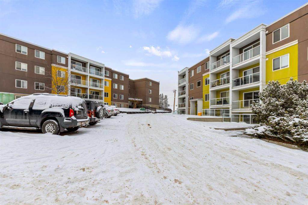 4455A Greenview Drive - Photo 1