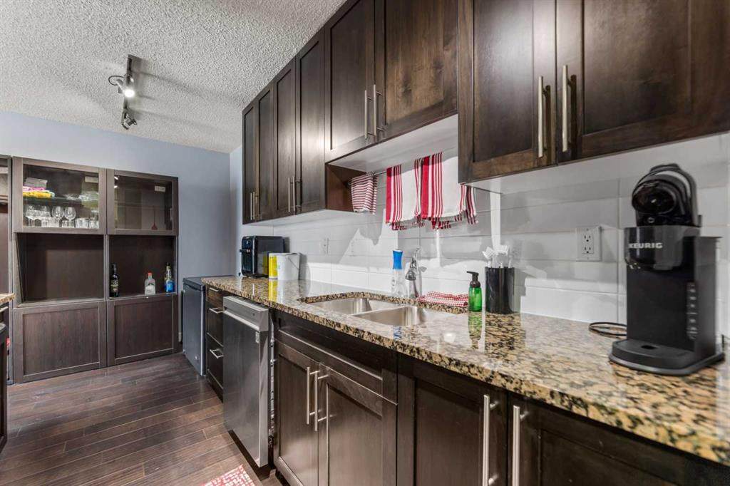 https://bt-photos.global.ssl.fastly.net/calgary/orig_boomver_1_A2287991-2.jpg