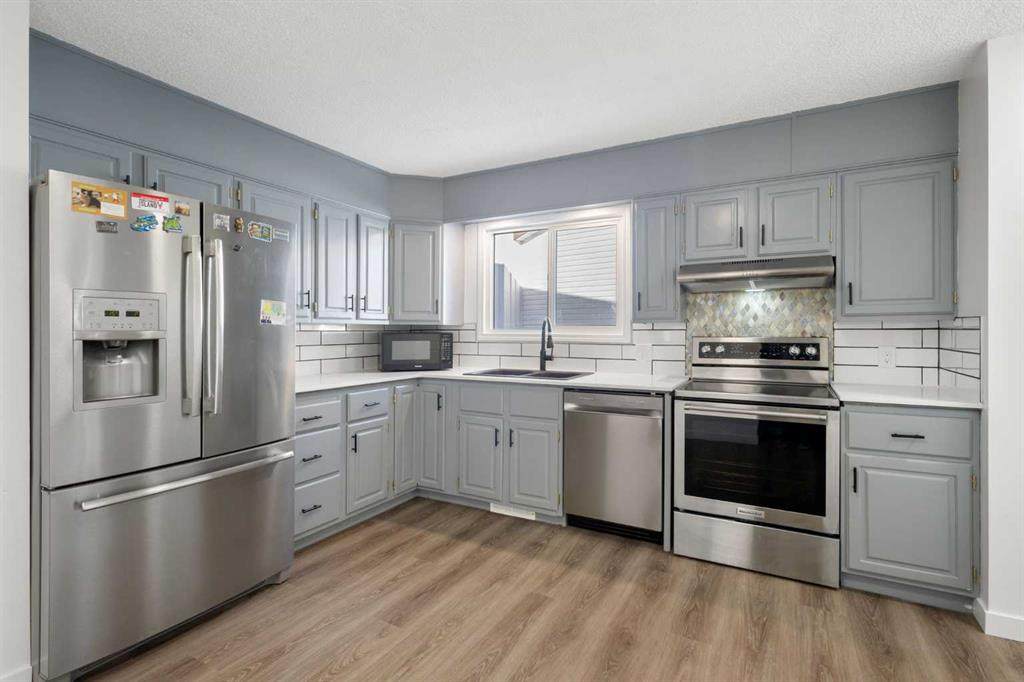 95 Beddington Way - Photo 1