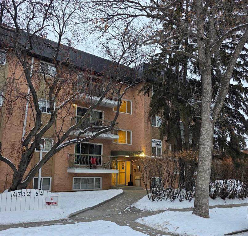 4732 54 Street - Photo 1