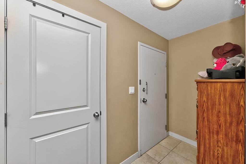 https://bt-photos.global.ssl.fastly.net/calgary/orig_boomver_2_A2288584-2.jpg