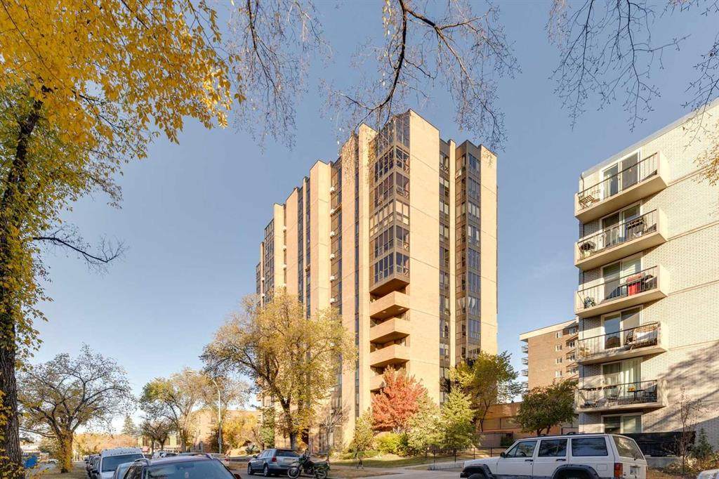 1334 13 Avenue - Photo 1