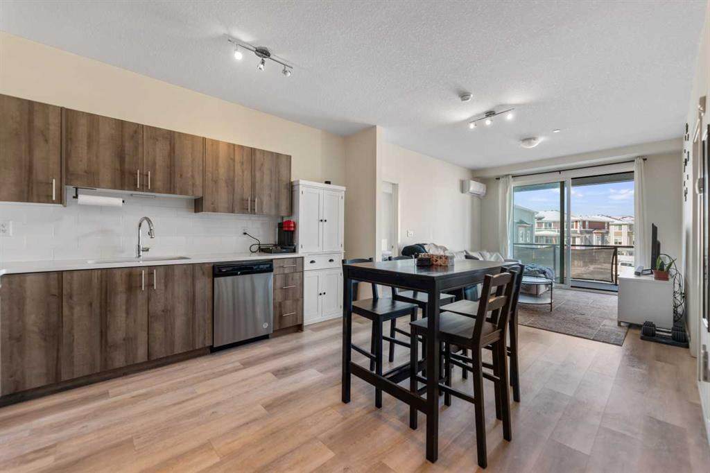 https://bt-photos.global.ssl.fastly.net/calgary/orig_boomver_1_A2289260-2.jpg