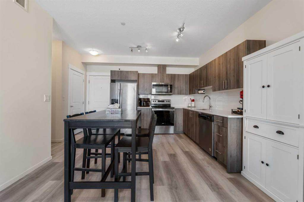 https://bt-photos.global.ssl.fastly.net/calgary/orig_boomver_1_A2289260-2.jpg