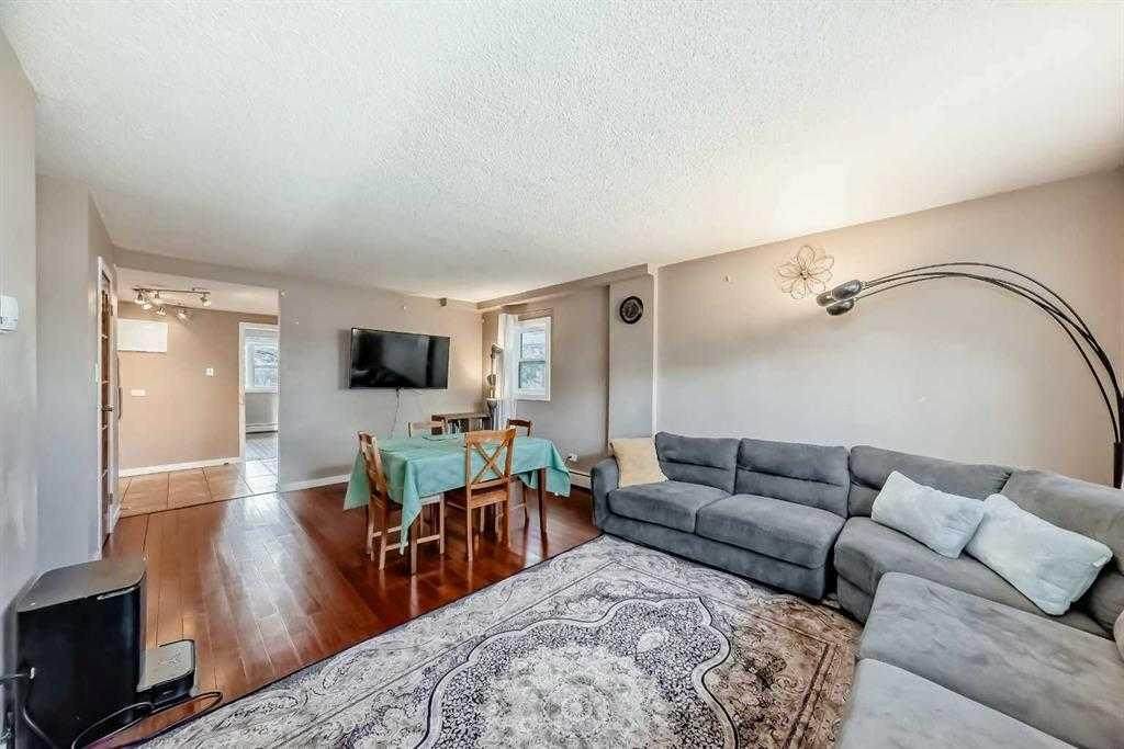 https://bt-photos.global.ssl.fastly.net/calgary/orig_boomver_1_A2293669-2.jpg