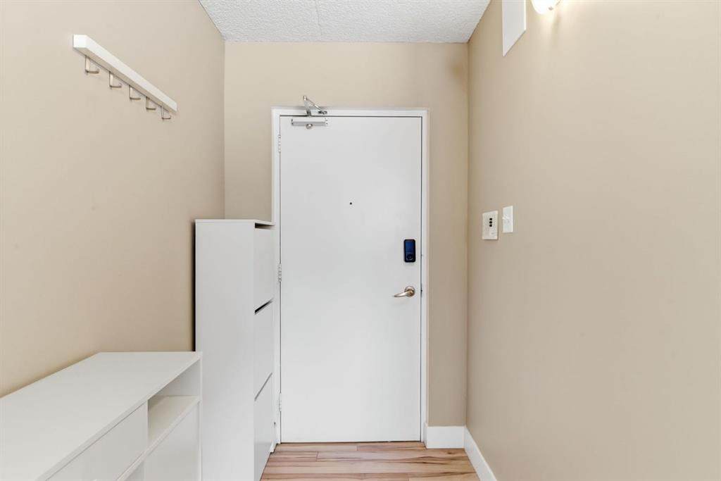 https://bt-photos.global.ssl.fastly.net/calgary/orig_boomver_1_A2294293-2.jpg