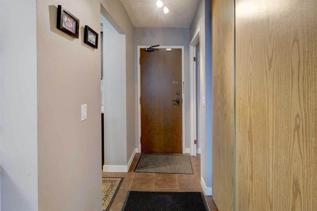 https://bt-photos.global.ssl.fastly.net/calgary/orig_boomver_1_A2294514-2.jpg
