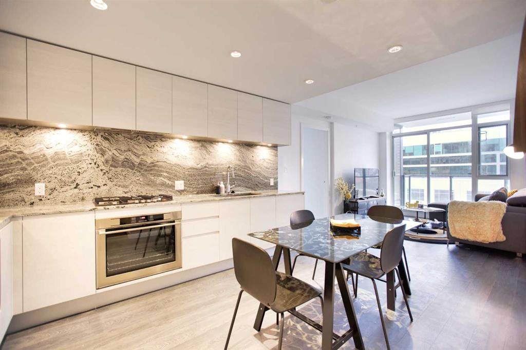 310 12 Avenue - Photo 1