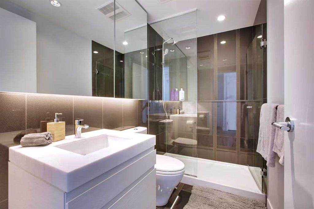 https://bt-photos.global.ssl.fastly.net/calgary/orig_boomver_1_A2294647-2.jpg