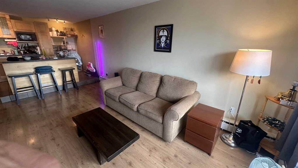 1236 15 Avenue - Photo 1