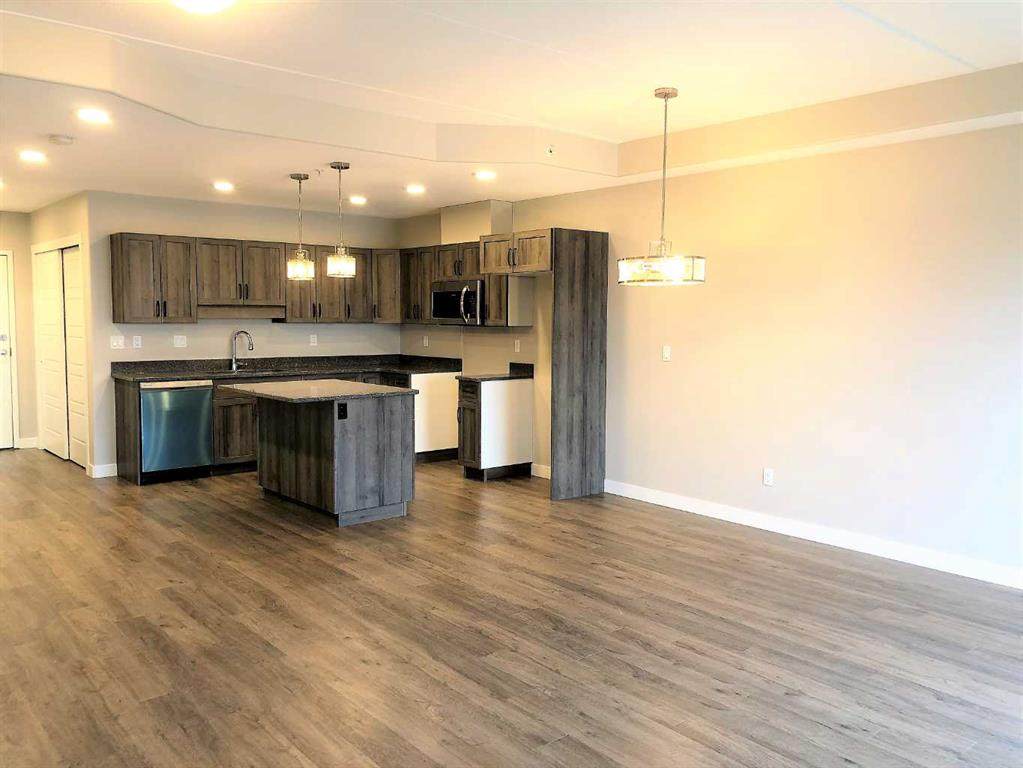 https://bt-photos.global.ssl.fastly.net/calgary/orig_boomver_1_A2294820-2.jpg