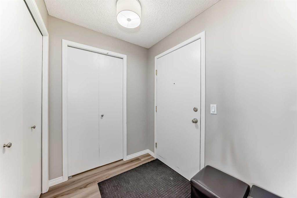 https://bt-photos.global.ssl.fastly.net/calgary/orig_boomver_1_A2294862-2.jpg