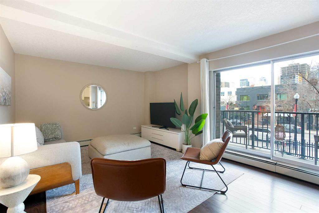 515 17 Avenue - Photo 1