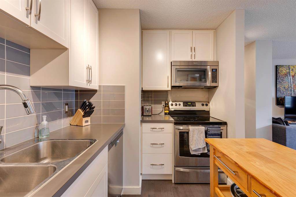 https://bt-photos.global.ssl.fastly.net/calgary/orig_boomver_1_A2295152-2.jpg