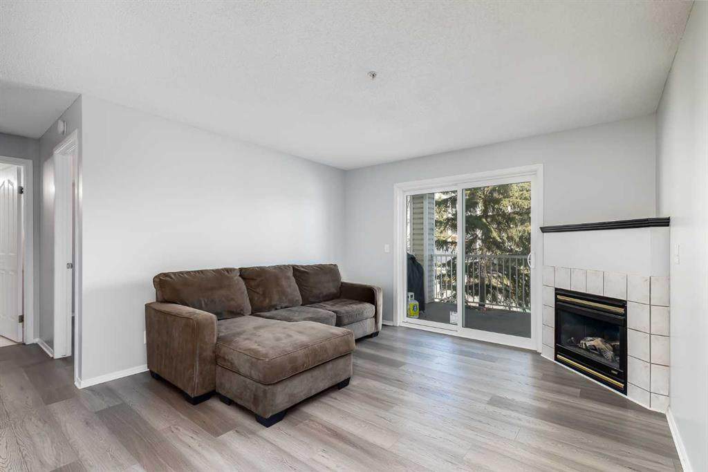 https://bt-photos.global.ssl.fastly.net/calgary/orig_boomver_1_A2295949-2.jpg