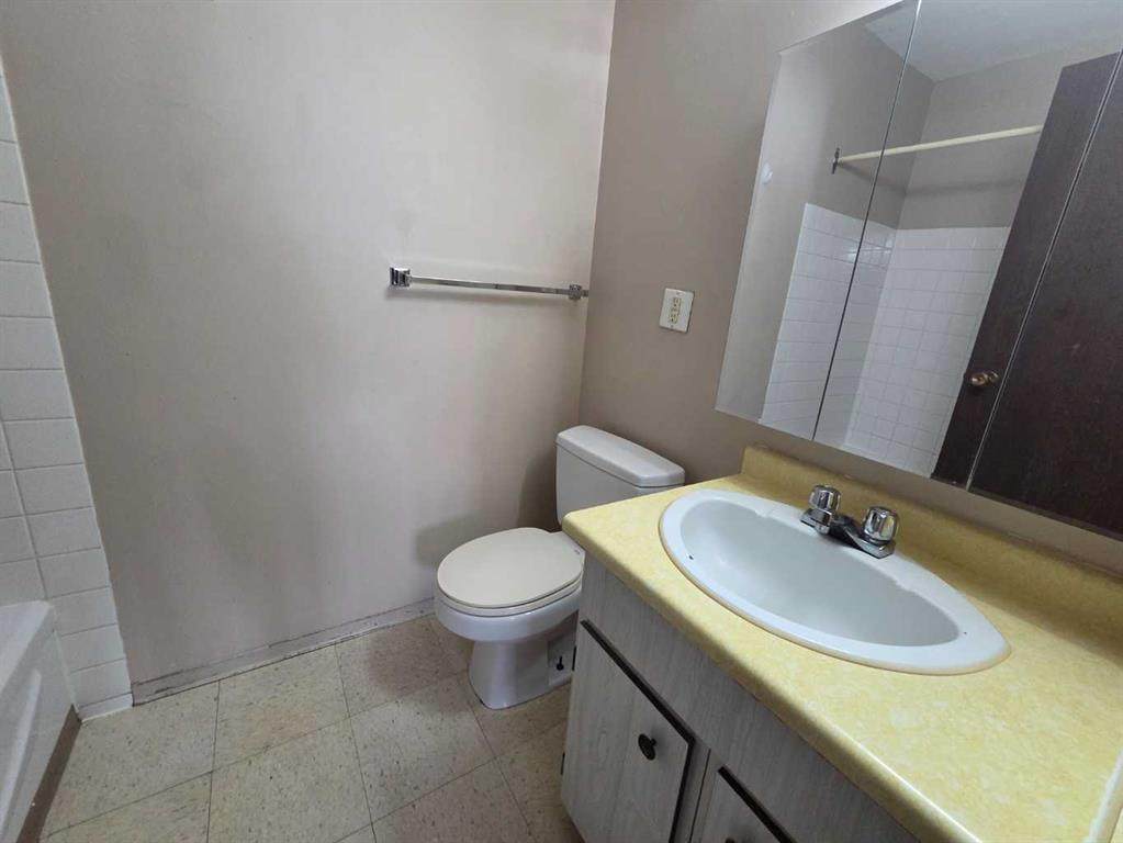 https://bt-photos.global.ssl.fastly.net/calgary/orig_boomver_1_A2296146-2.jpg