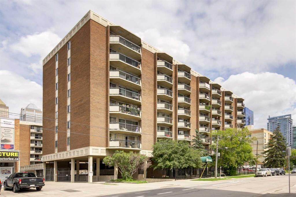 340 14 Avenue - Photo 1