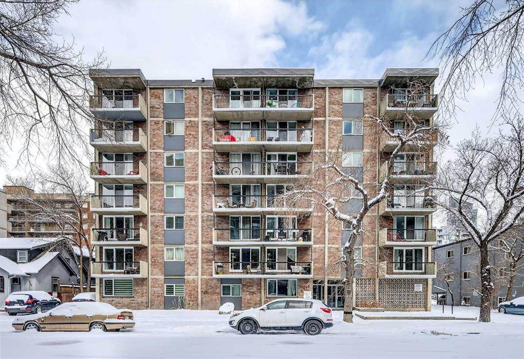 1312 13 Avenue - Photo 1