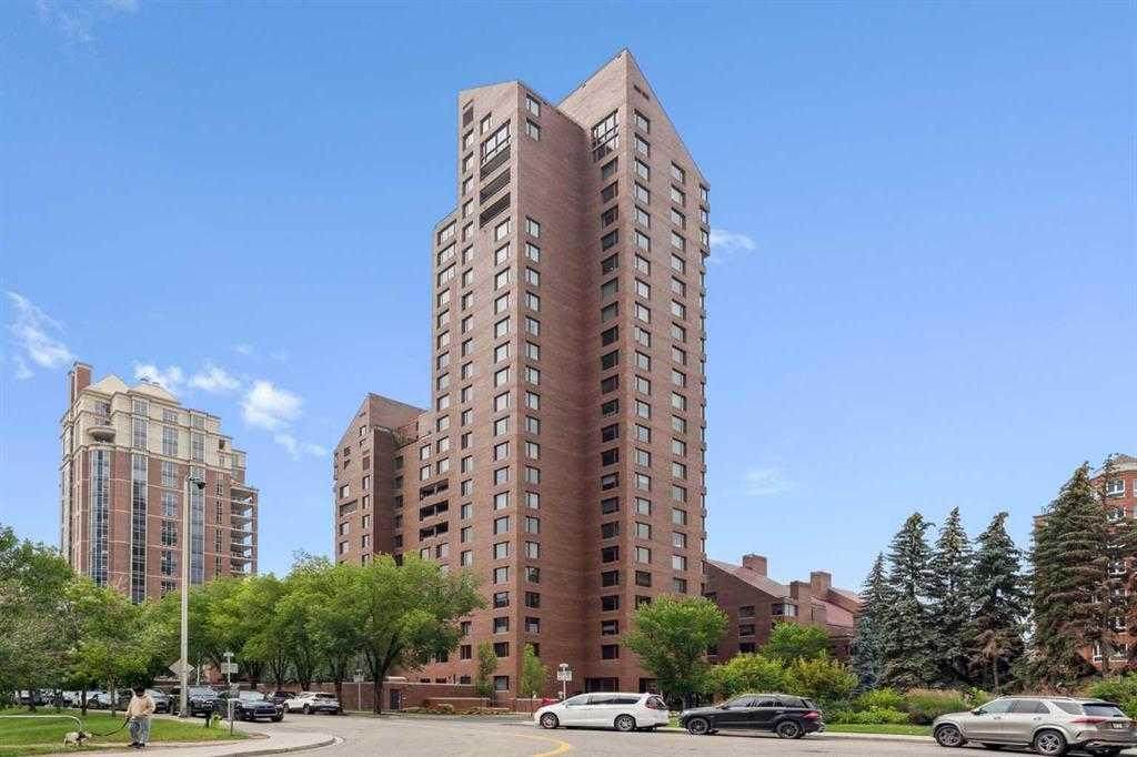 500 Eau Claire Avenue - Photo 1
