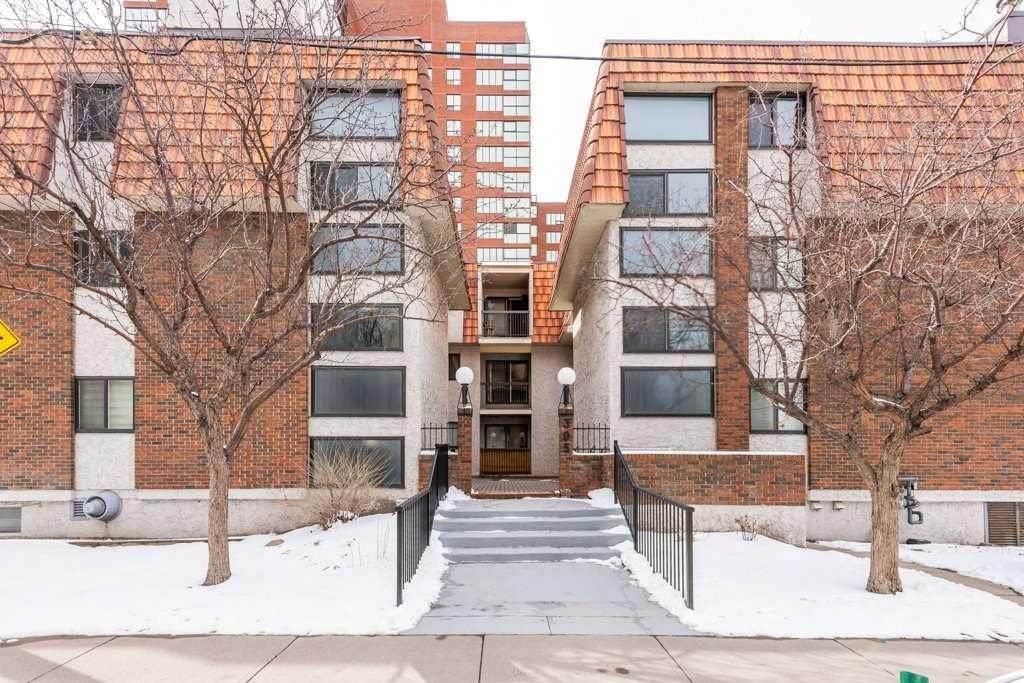 305 25 Avenue - Photo 1