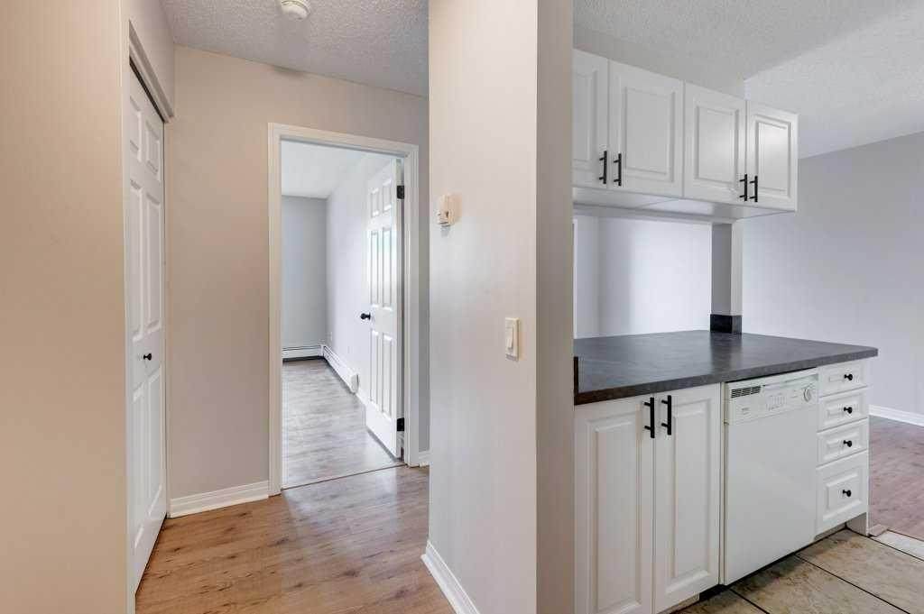https://bt-photos.global.ssl.fastly.net/calgary/orig_boomver_1_A2297497-2.jpg