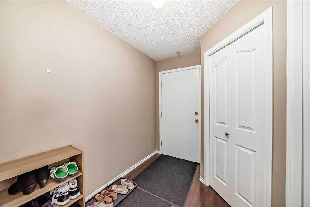 https://bt-photos.global.ssl.fastly.net/calgary/orig_boomver_1_A2298008-2.jpg