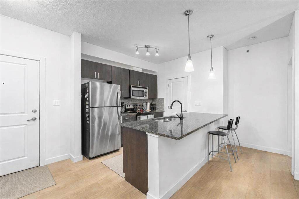 https://bt-photos.global.ssl.fastly.net/calgary/orig_boomver_1_A2298927-2.jpg