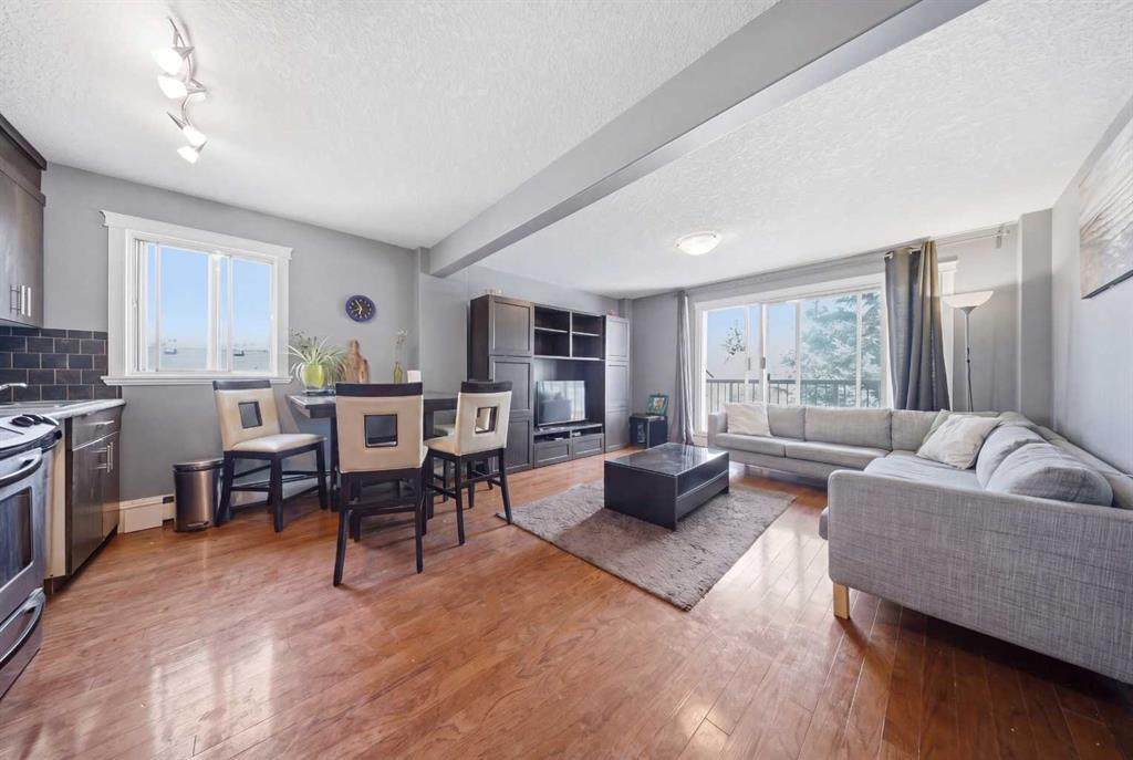https://bt-photos.global.ssl.fastly.net/calgary/orig_boomver_1_A2299461-2.jpg