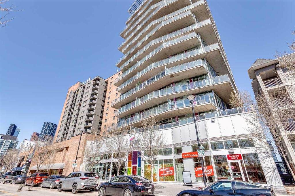 624 8 Avenue - Photo 1