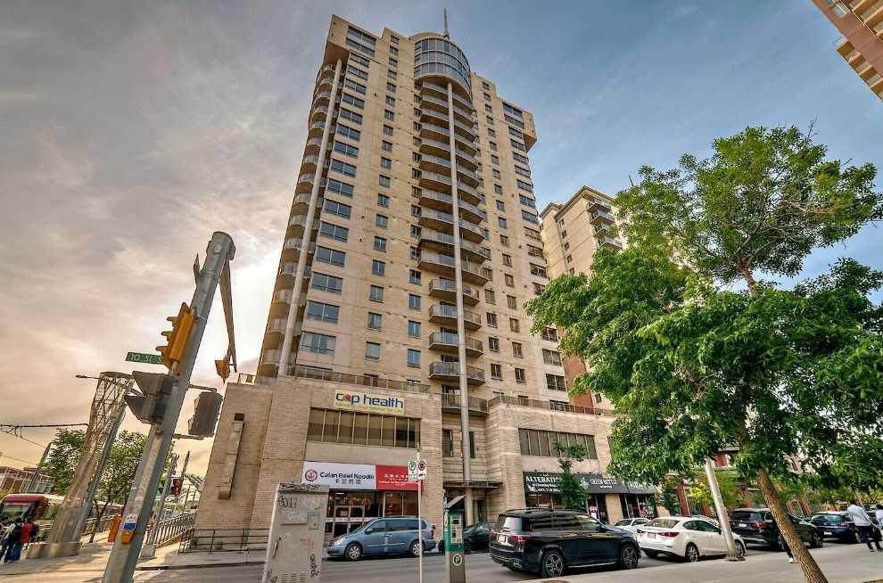 683 10 Street - Photo 1