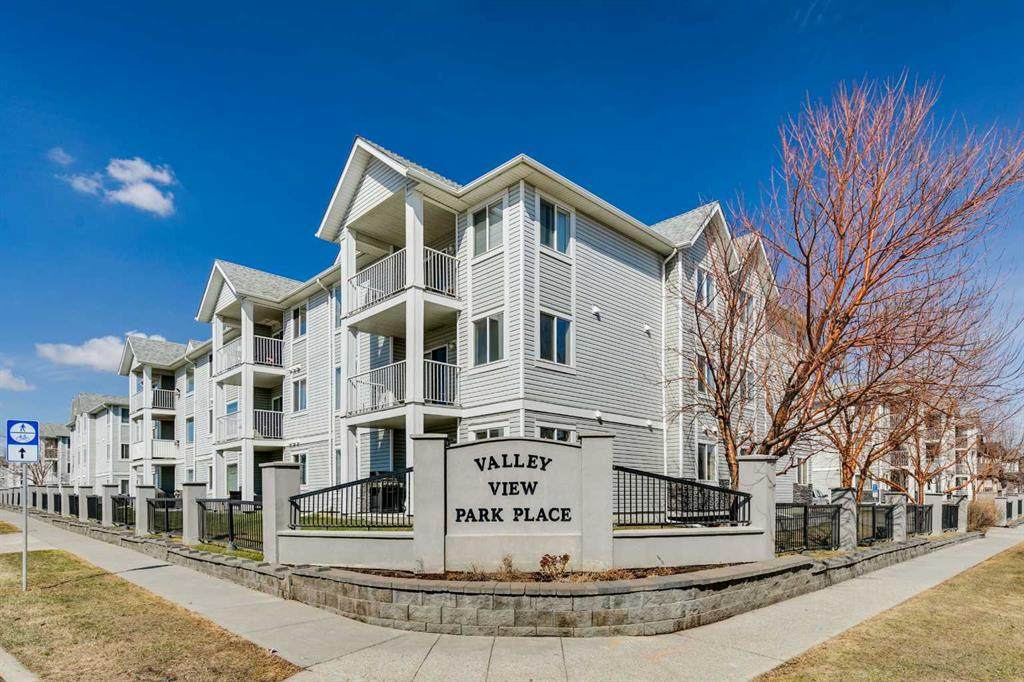 6102 Valleyview Park - Photo 1