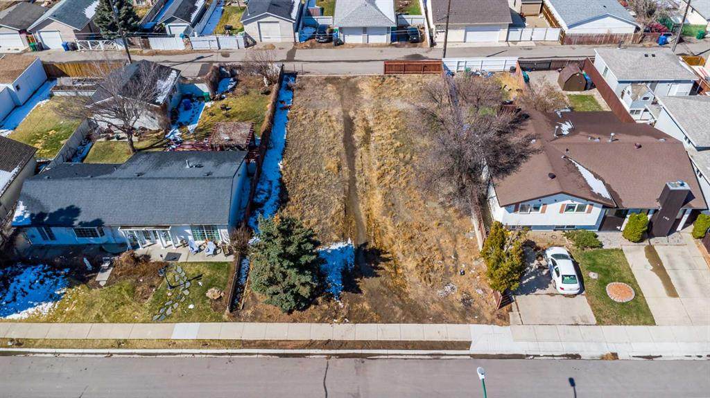 1008 9 Street North - Photo 1